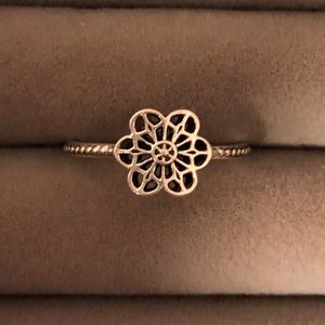 Pandora flower ring size 7.5